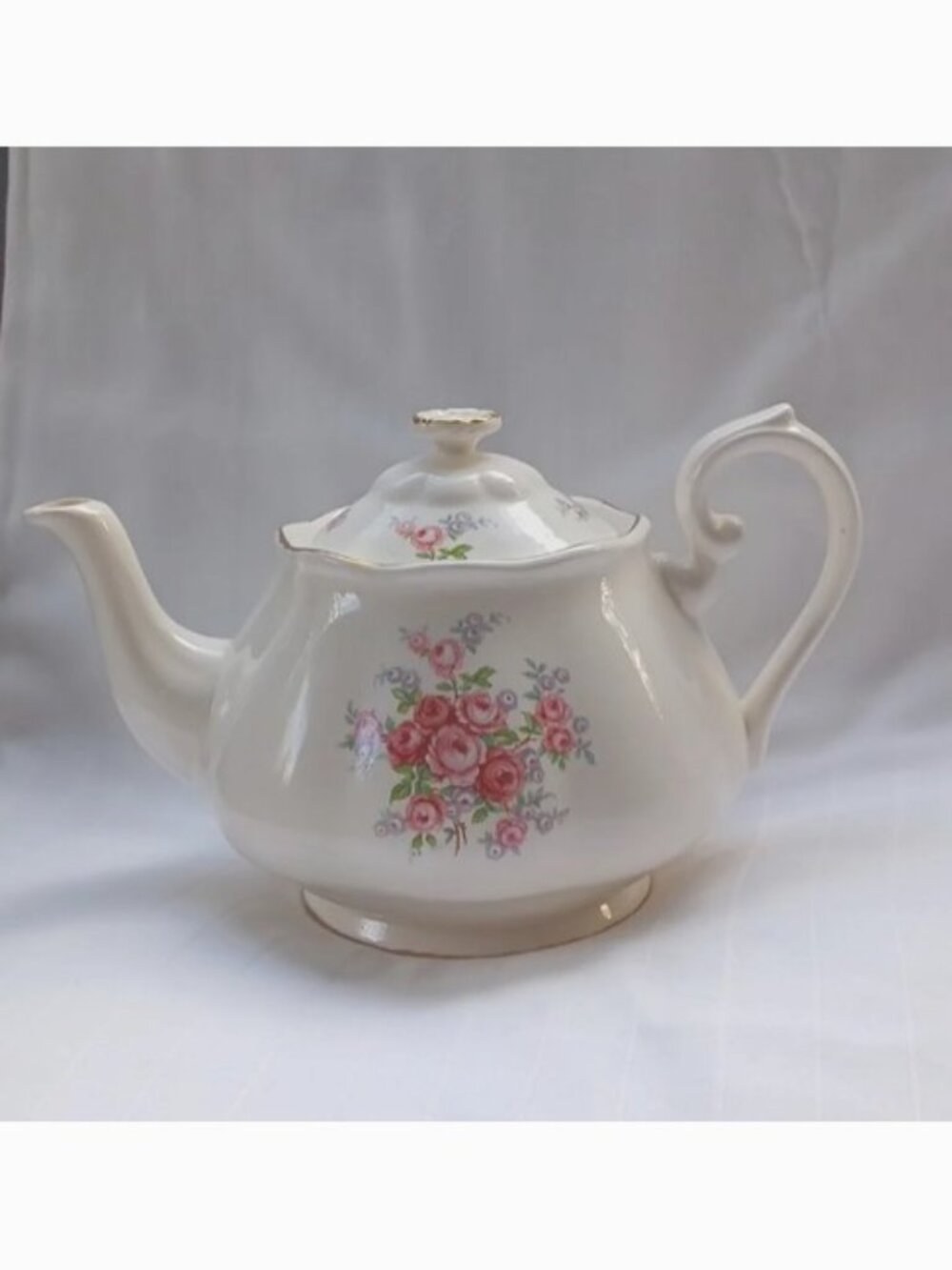 Arnels Floral "Doreen & Marty" Vintage Teapot